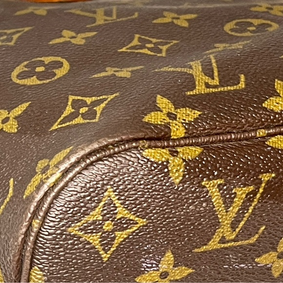 Louis Vuitton Monogram Neverfull PM and Dust Bag - Picture 8 of 16